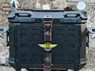 NEW 45L GRILLED TOP BOX WITH OPENABLE RACKS