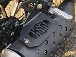 YAMAHA XSR LADIES FOOTREST STAINLESS STEEL BLACK.
